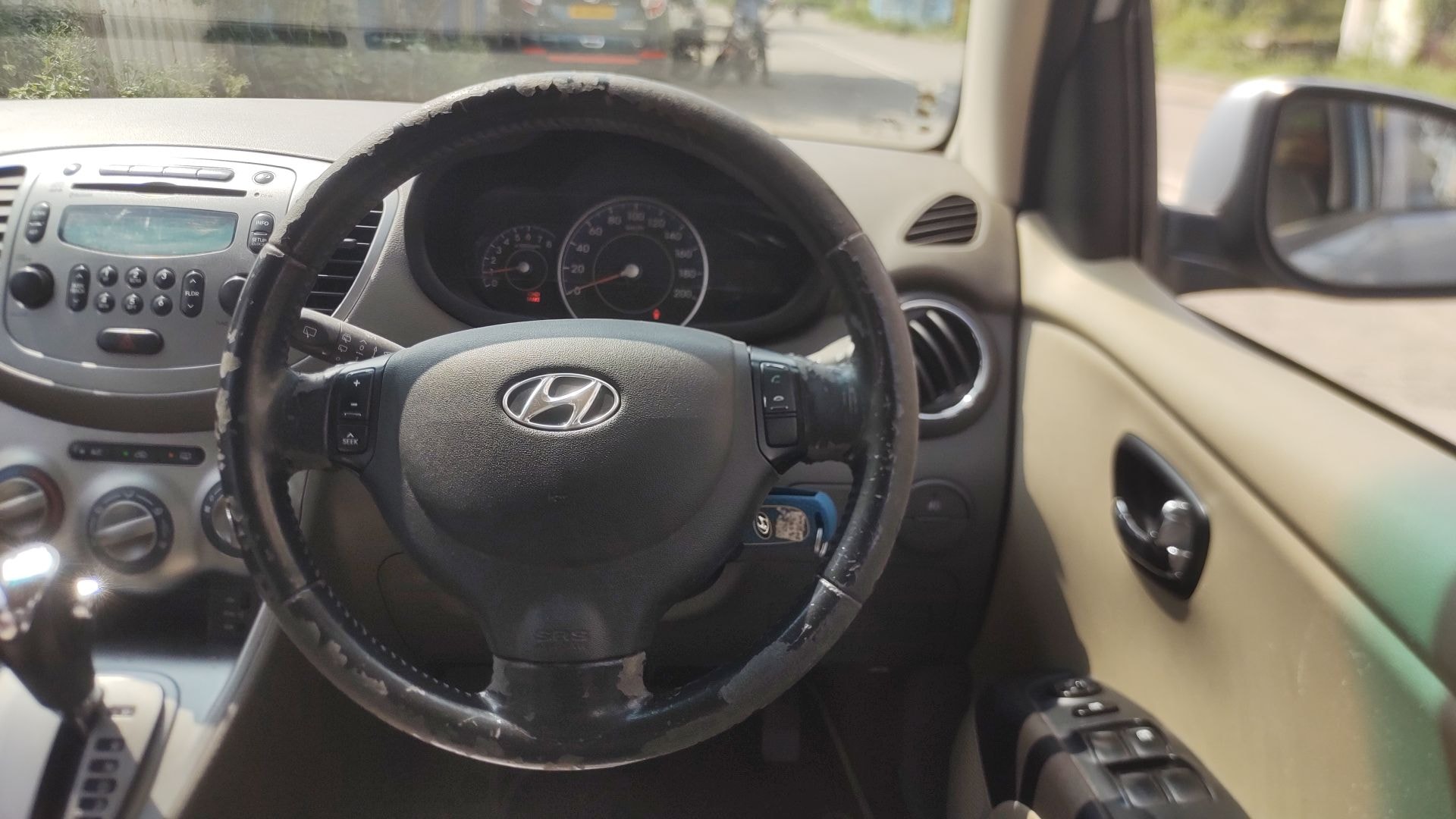 i10 image 18 i10 image 18