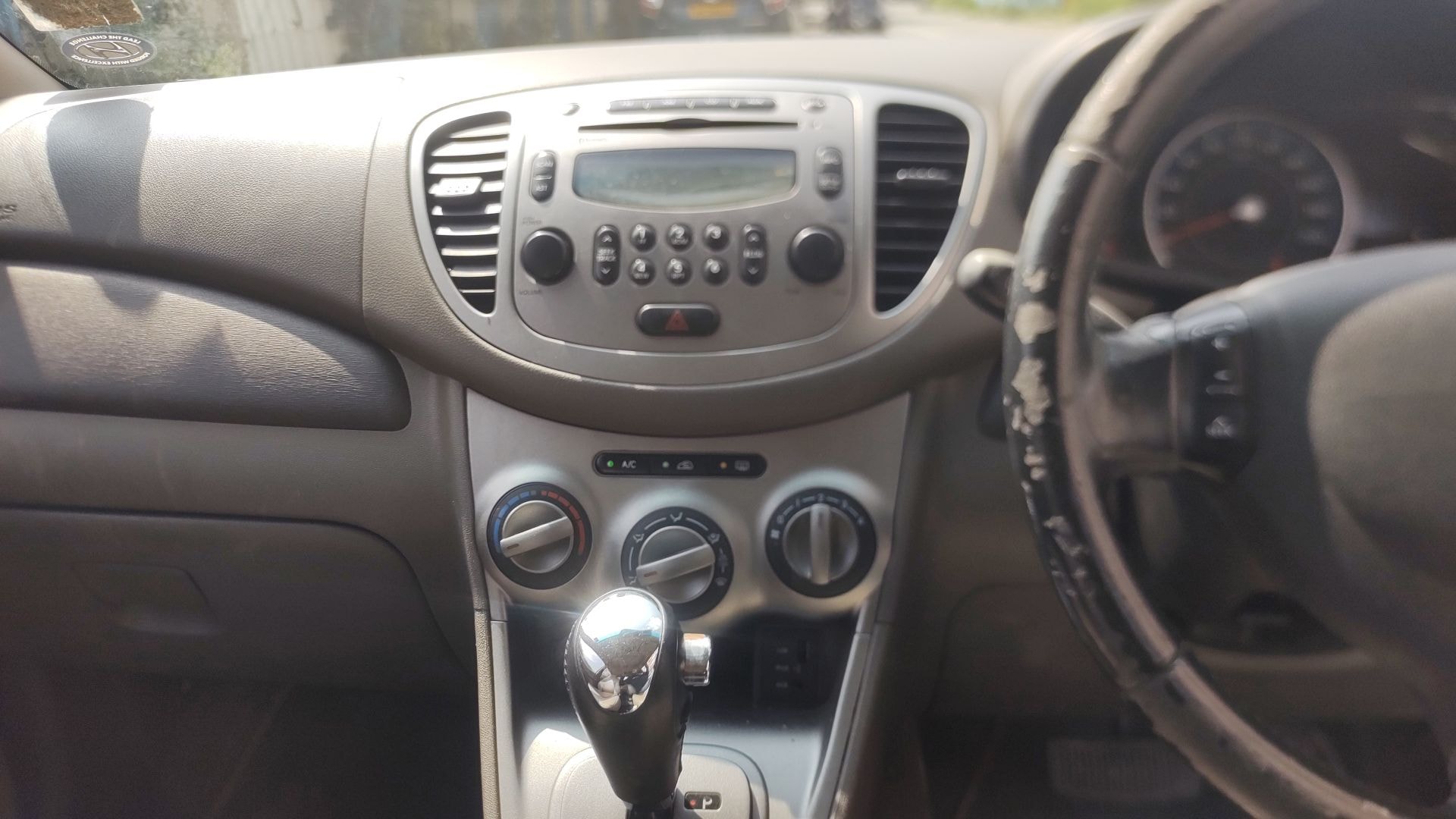 i10 image 17 i10 image 17