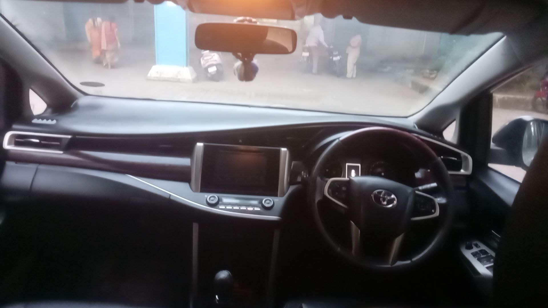 Innova Crysta image 15 Innova Crysta image 15