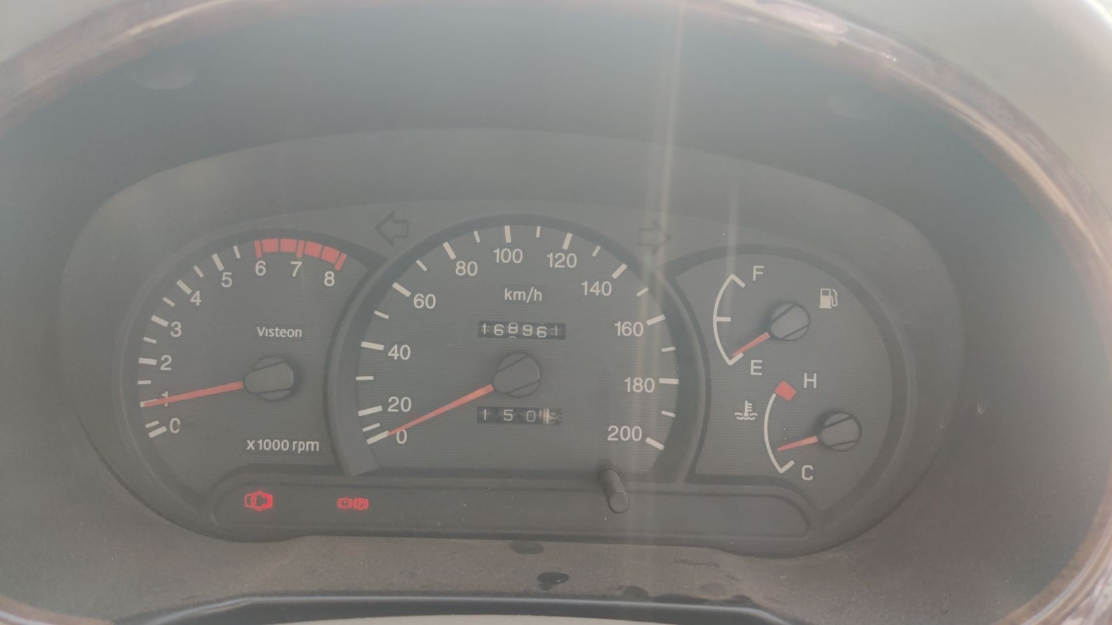 Accent image 14 Accent image 14