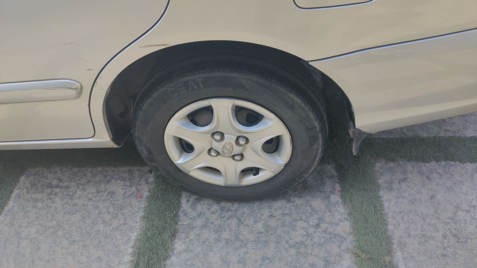 Accent image 11 Accent image 11