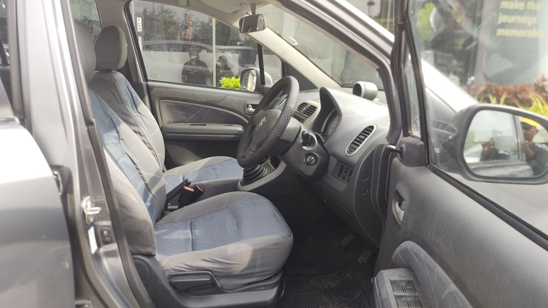 Ritz image 19 Ritz image 19