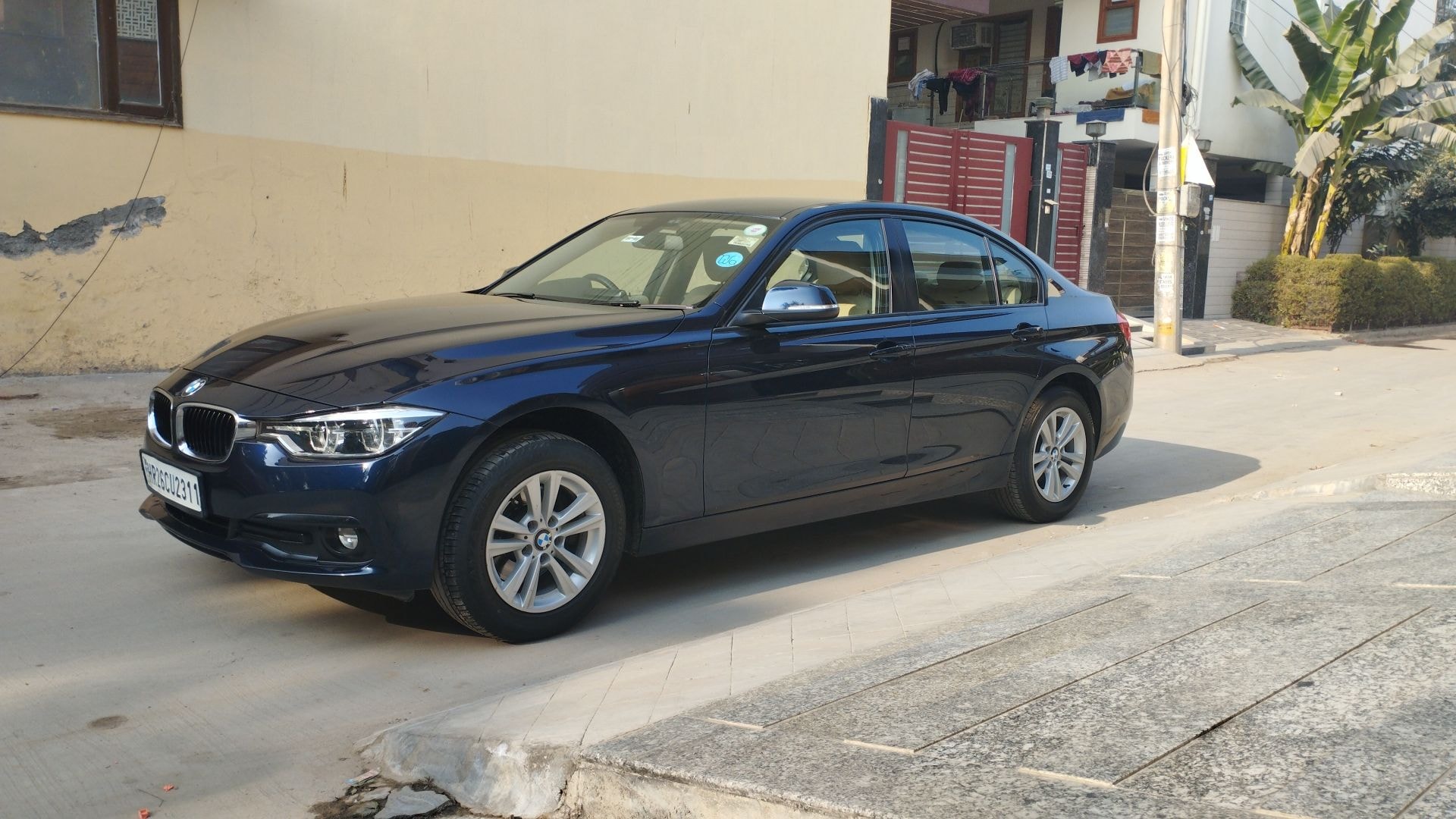 3 Series image 1 3 Series image 1