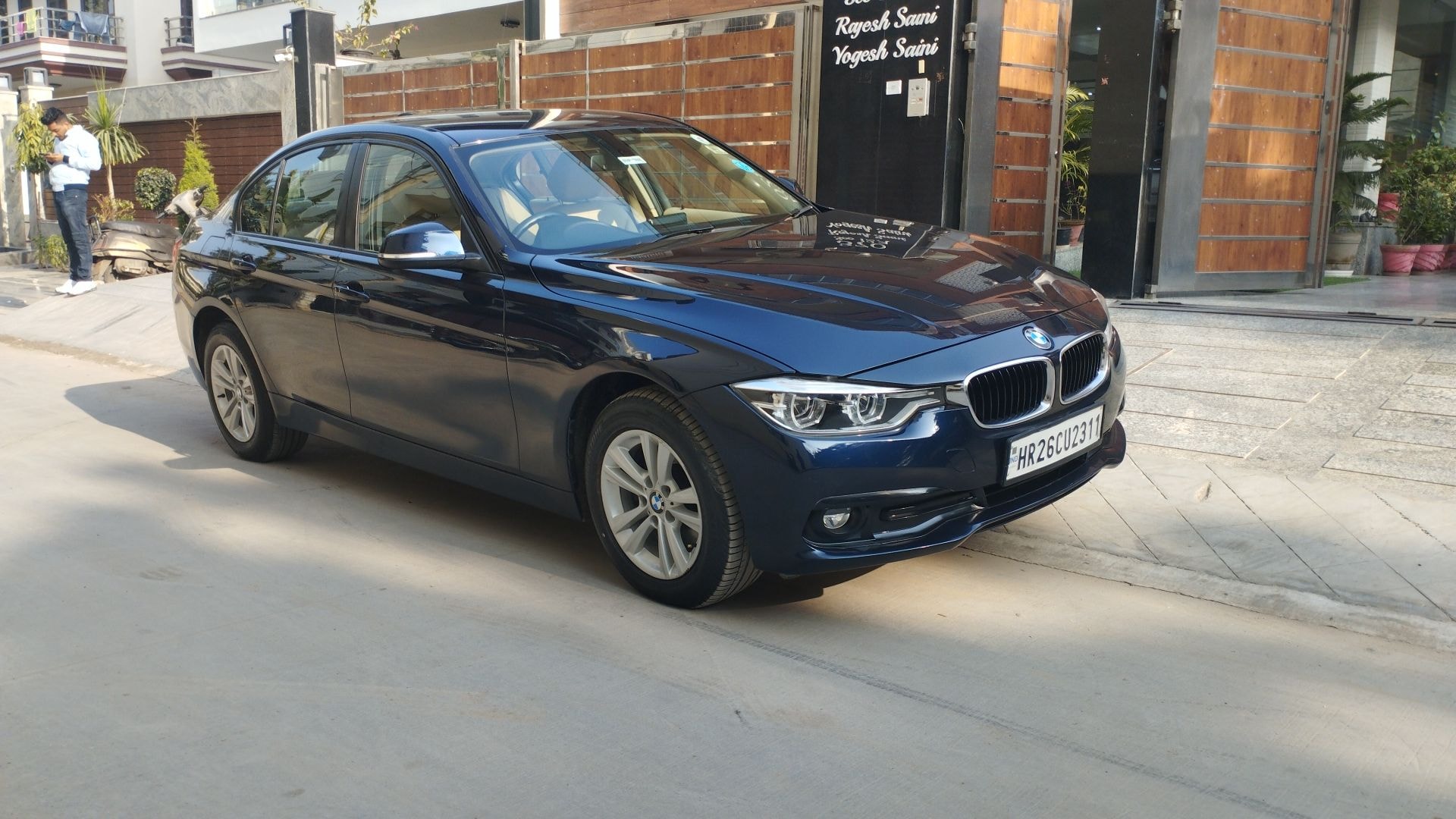 3 Series image 9 3 Series image 9