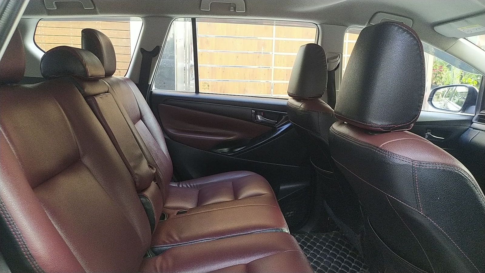 Innova Crysta image 8 Innova Crysta image 8