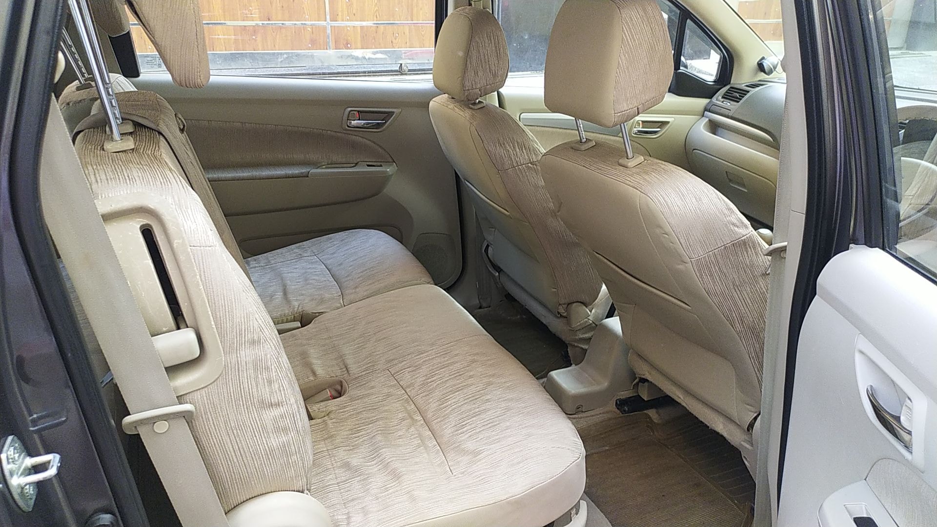 Ertiga image 8 Ertiga image 8