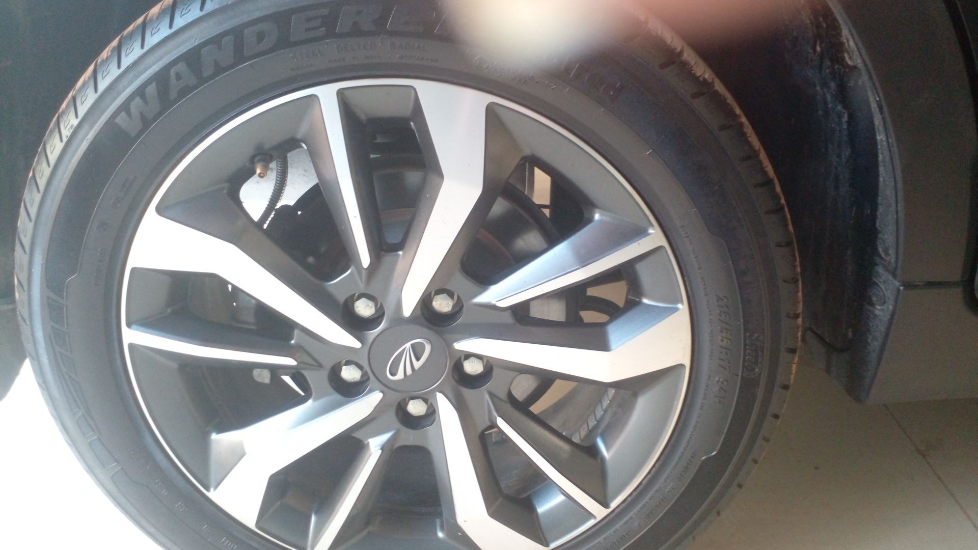 XUV300 image 13 XUV300 image 13