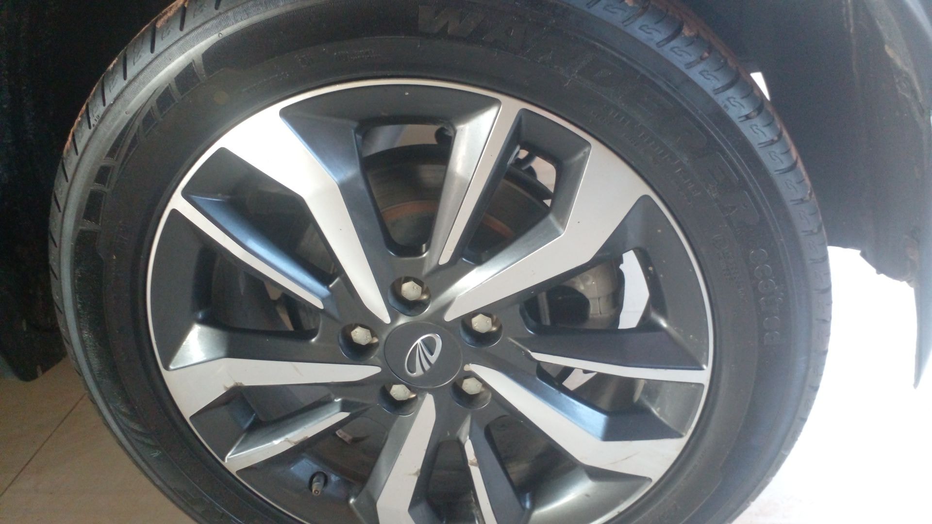 XUV300 image 12 XUV300 image 12