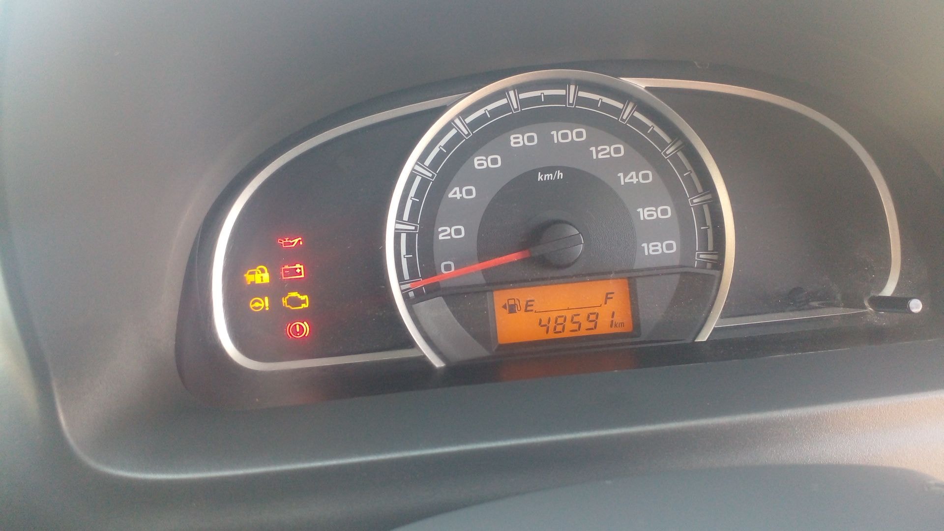 Alto 800 image 16 Alto 800 image 16