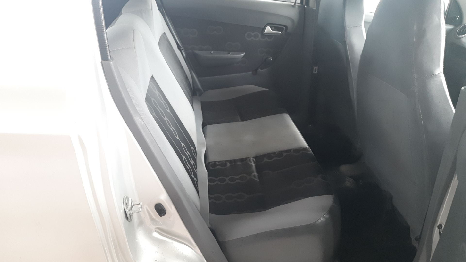 Alto 800 image 8 Alto 800 image 8