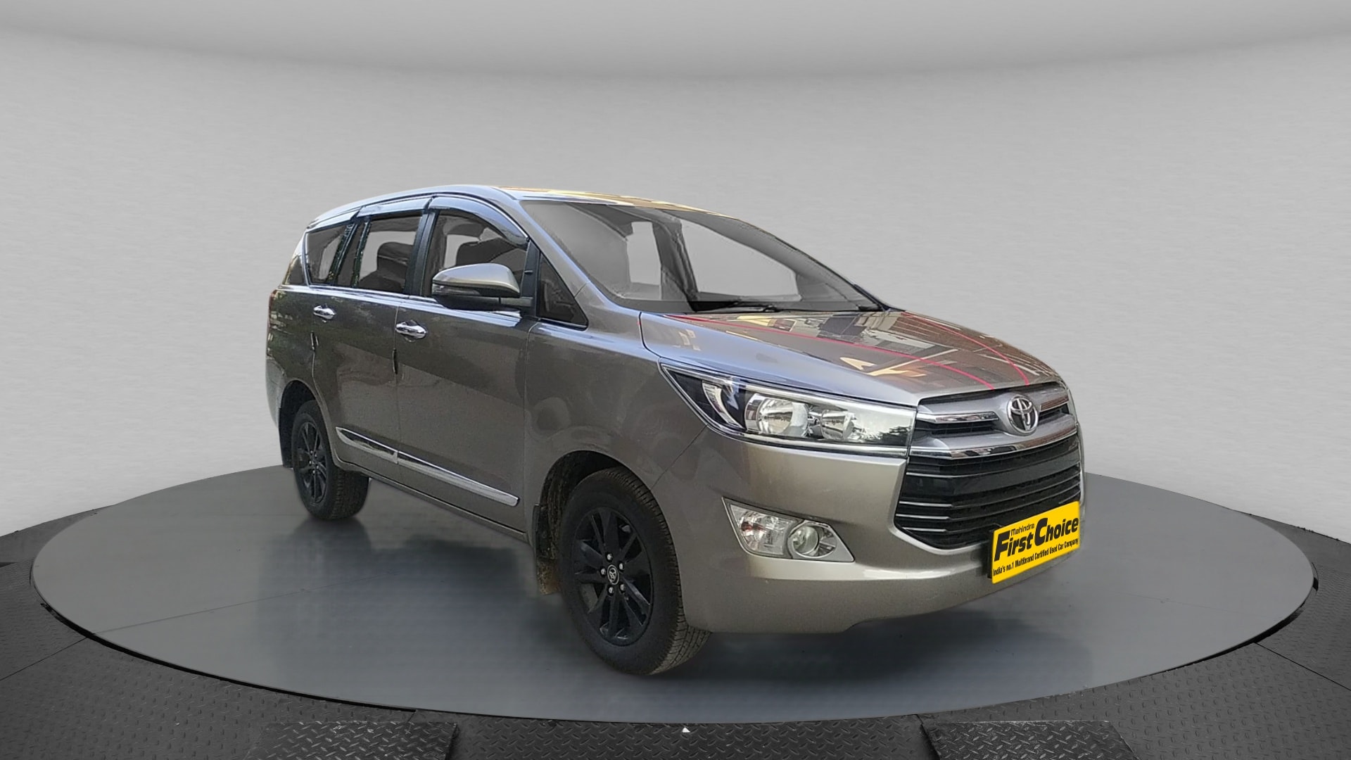 Innova Crysta image 9 Innova Crysta image 9