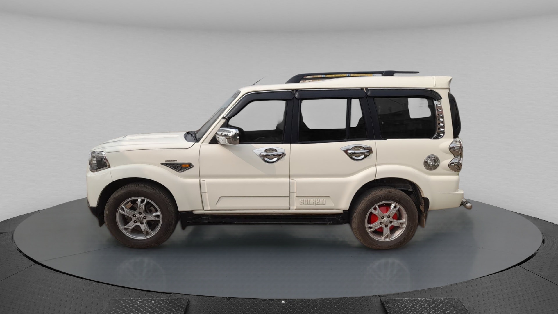 Scorpio image 2 Scorpio image 2