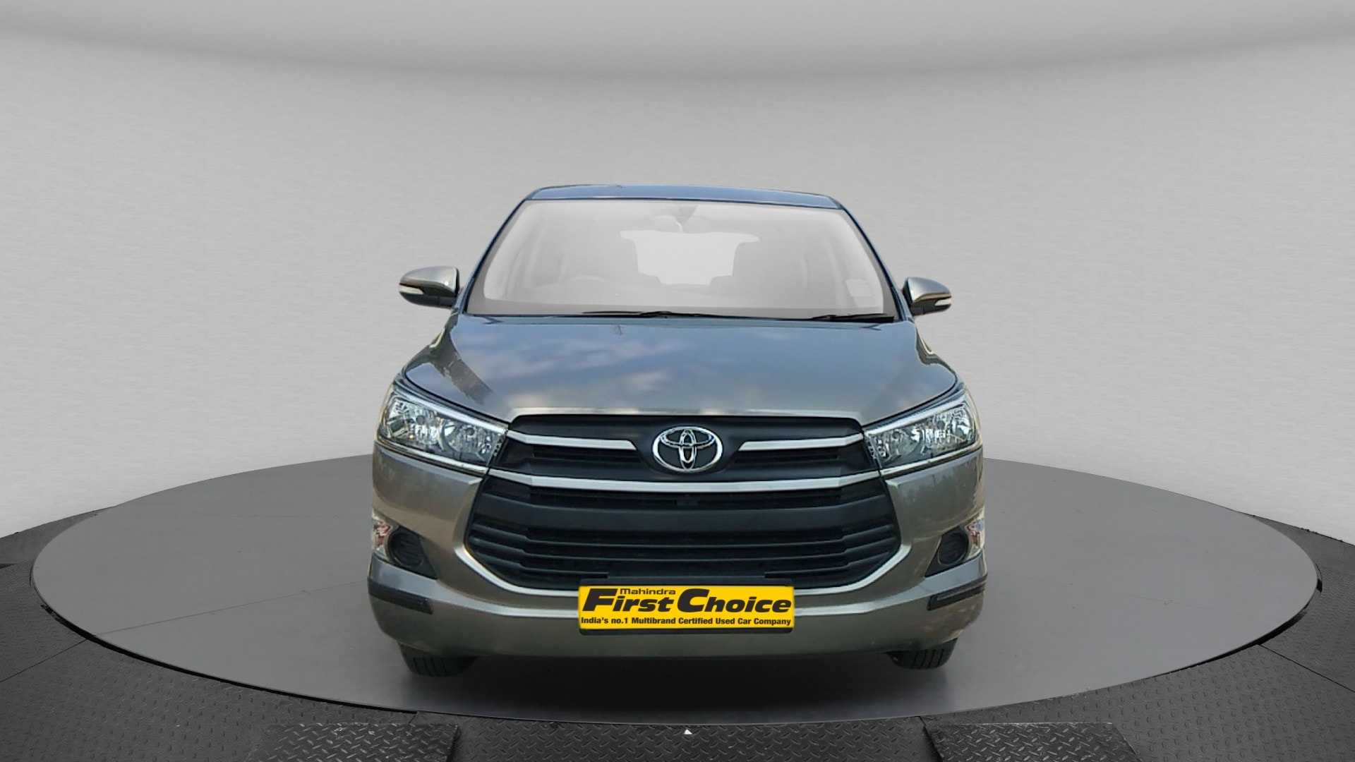 Innova Crysta image 10 Innova Crysta image 10