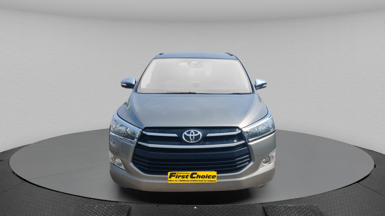 Innova Crysta image 9 Innova Crysta image 9