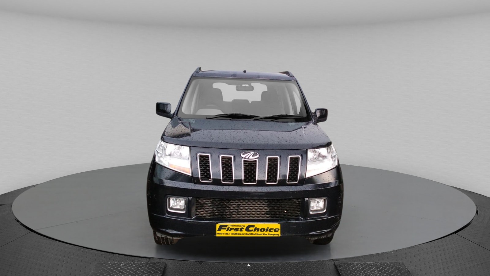 TUV300 image 10 TUV300 image 10