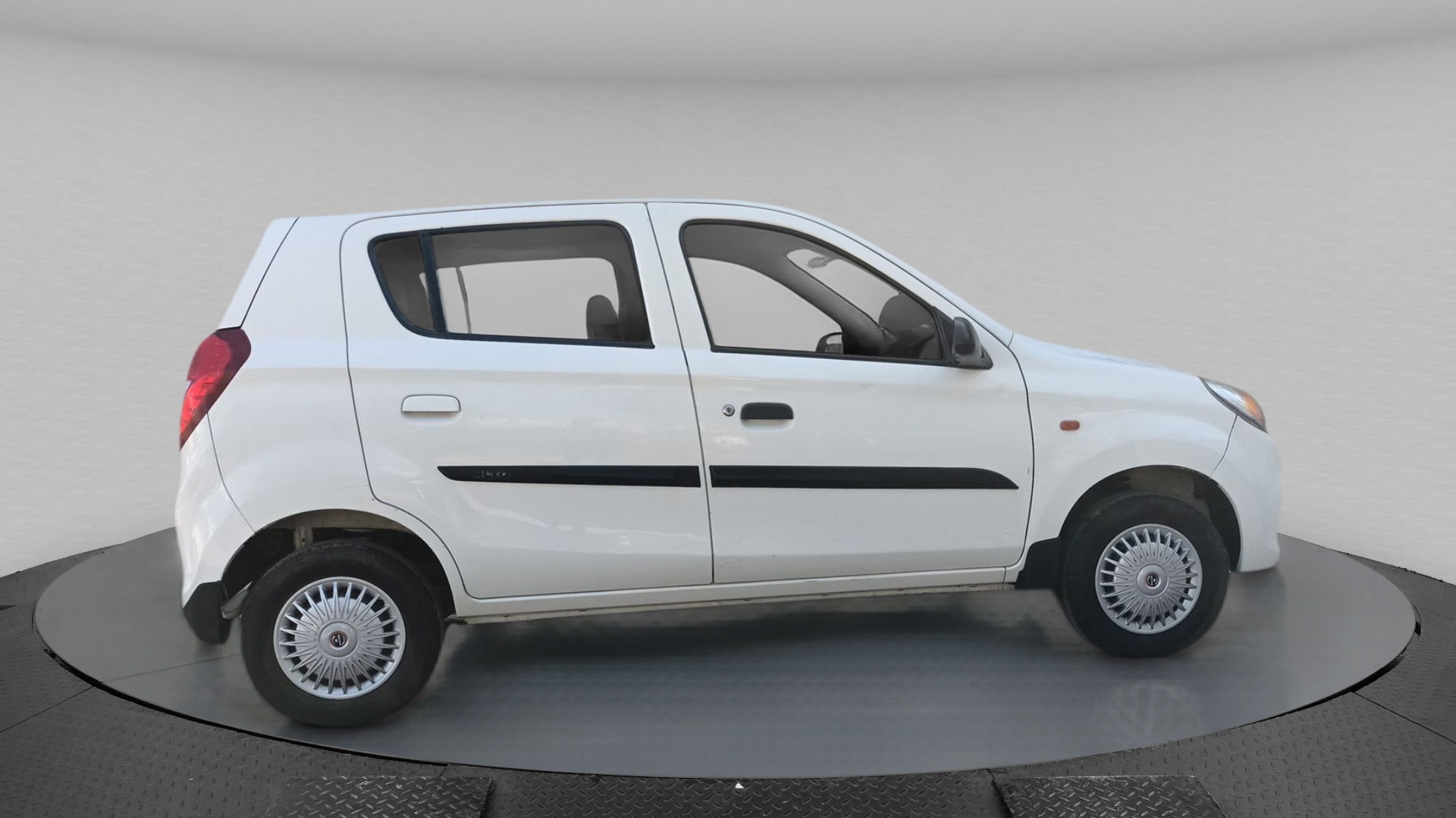 Alto 800 image 7 Alto 800 image 7