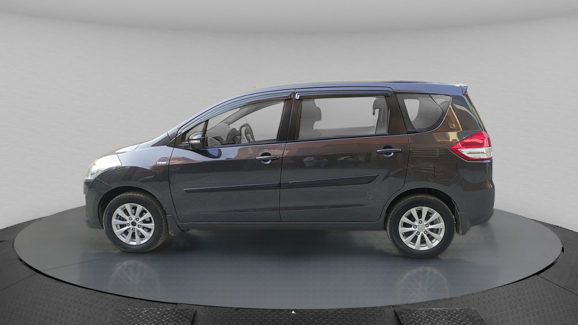 Ertiga image 2 Ertiga image 2