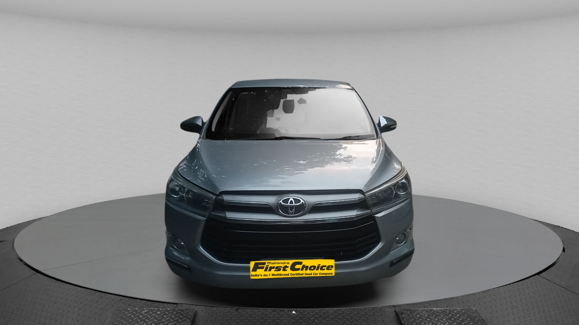 Innova Crysta image 10 Innova Crysta image 10