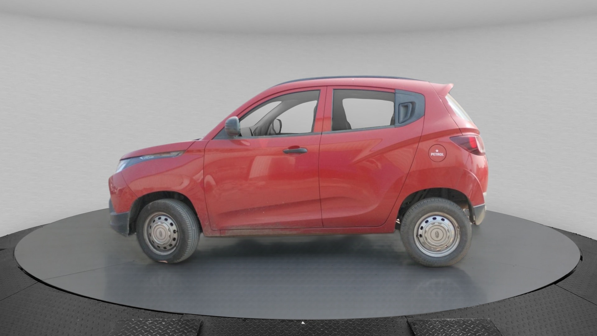 KUV100 image 2 KUV100 image 2