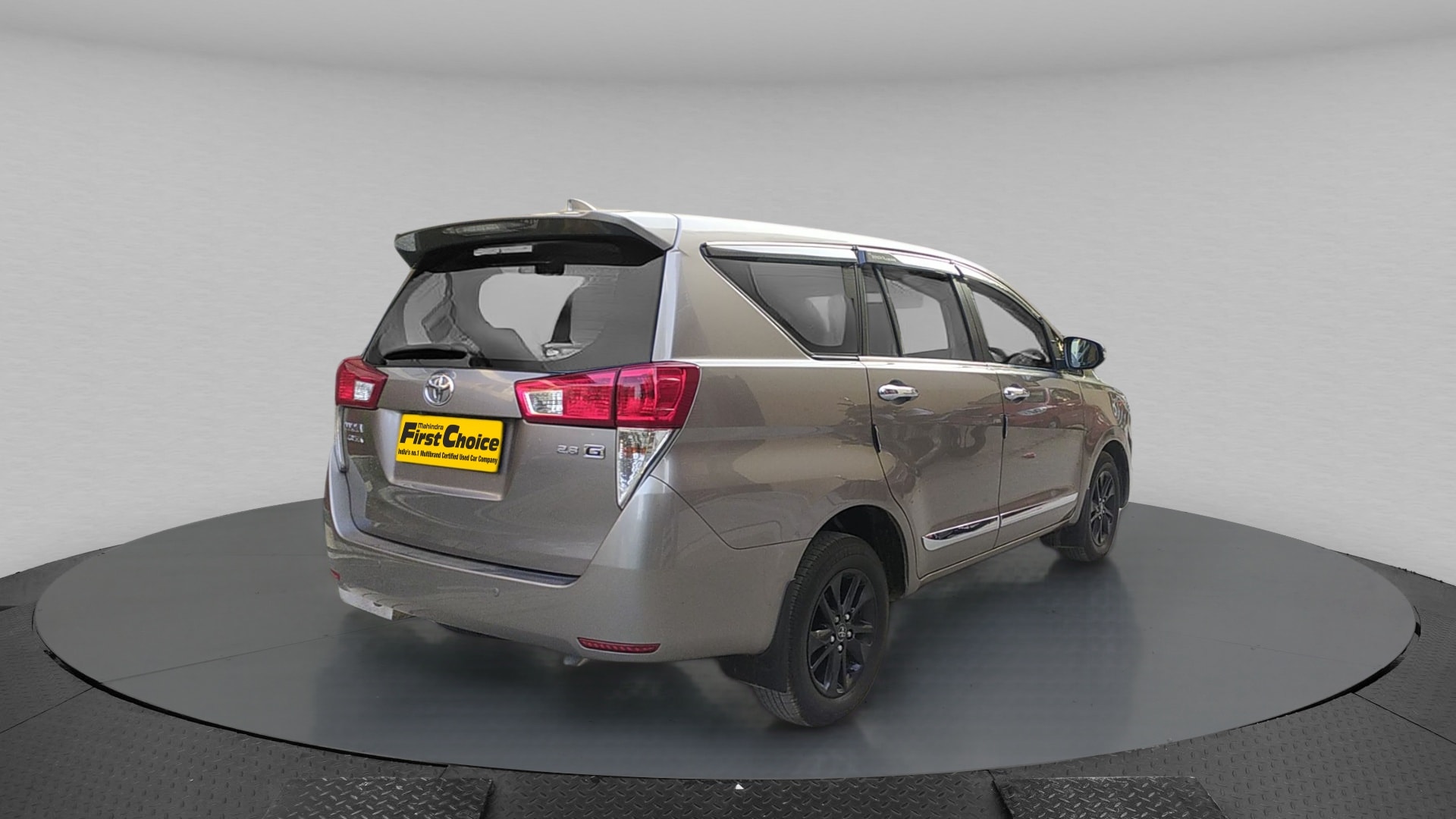 Innova Crysta image 6 Innova Crysta image 6