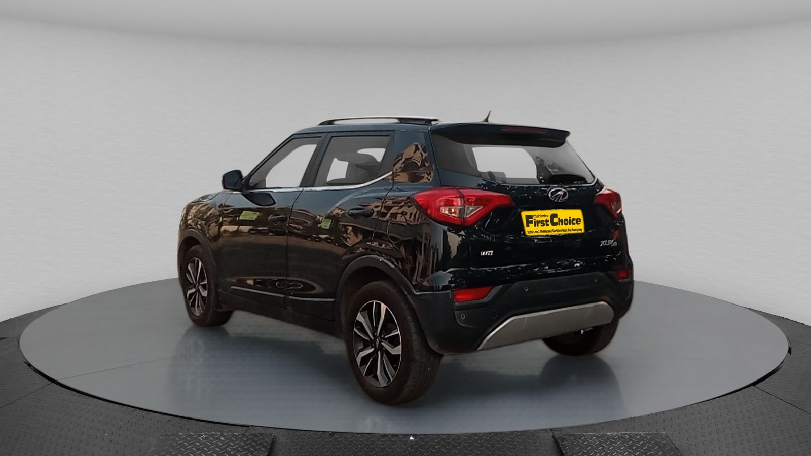 XUV300 image 3 XUV300 image 3