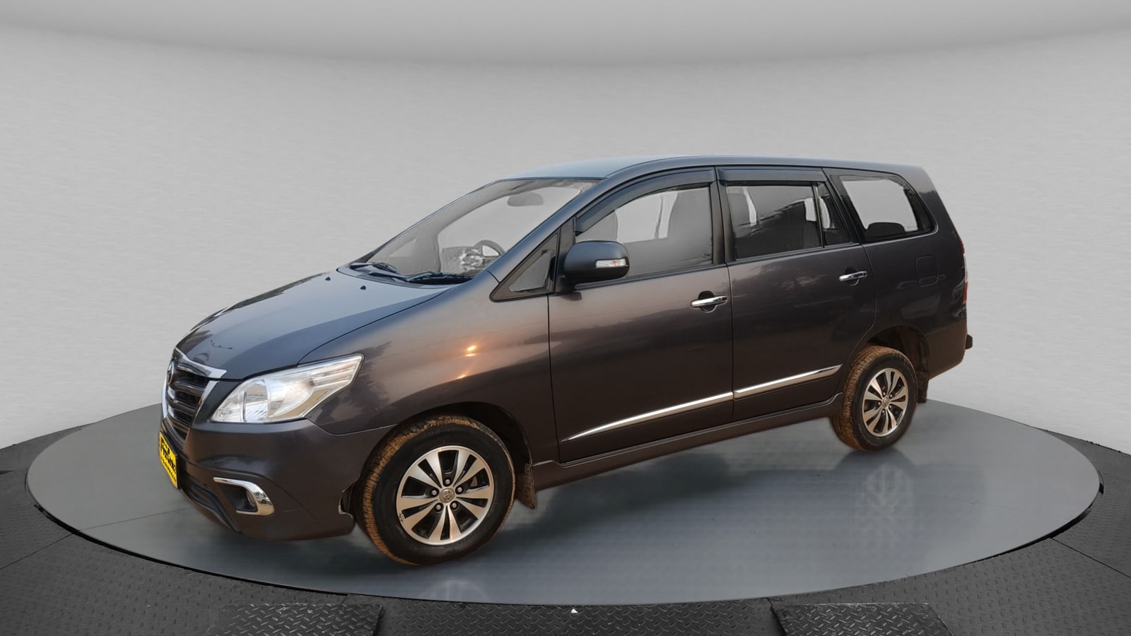 Innova image 1 Innova image 1