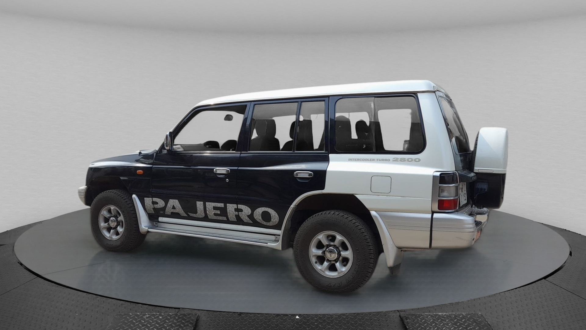 Pajero image 3 Pajero image 3