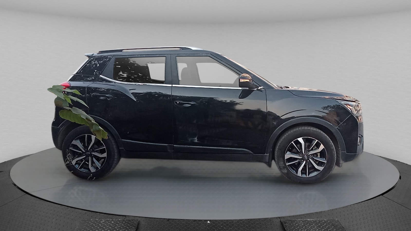 XUV300 image 7 XUV300 image 7