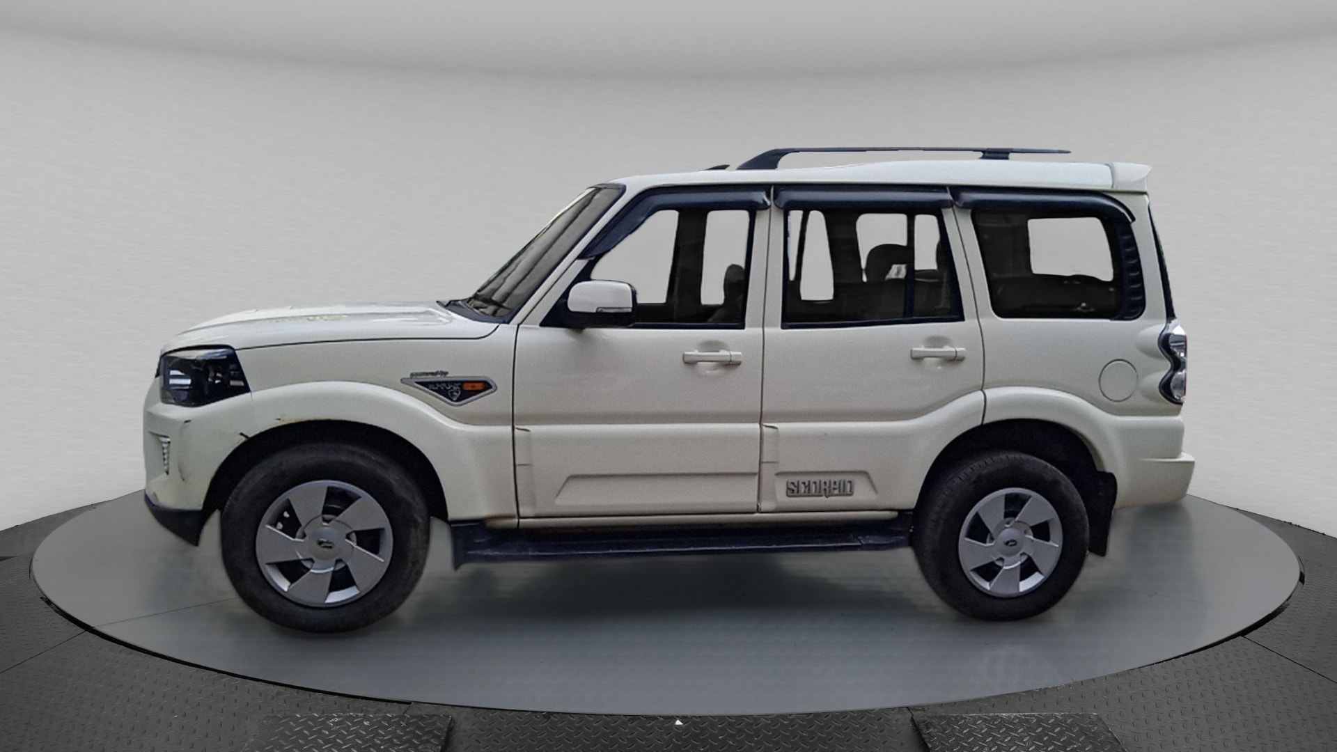 Scorpio image 2 Scorpio image 2