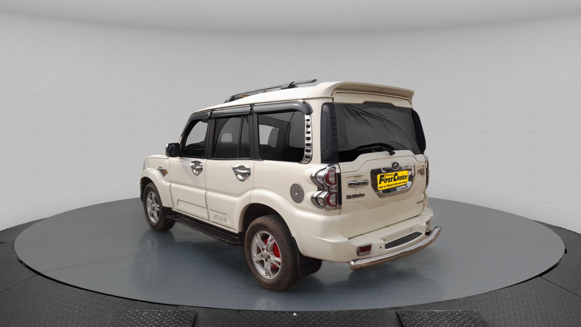 Scorpio image 3 Scorpio image 3