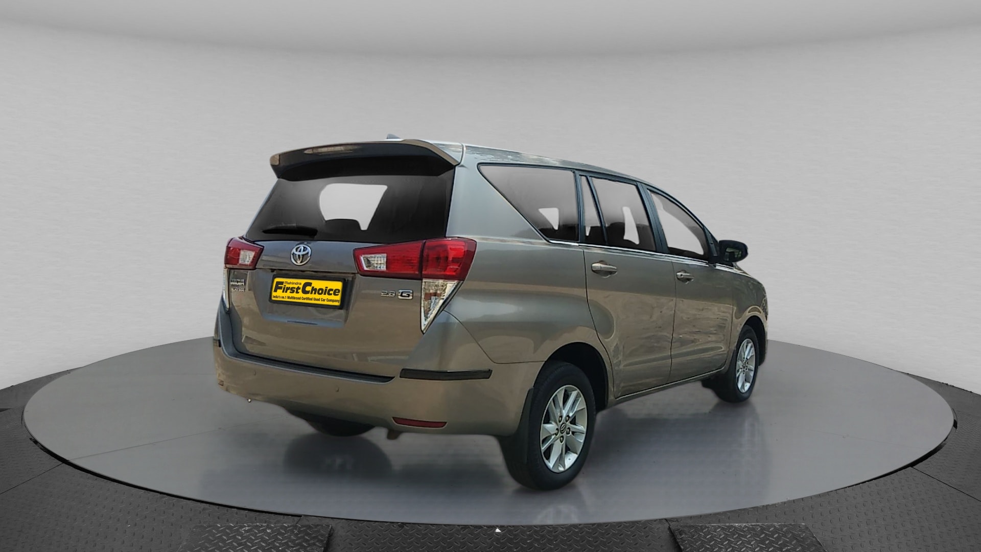 Innova Crysta image 6 Innova Crysta image 6