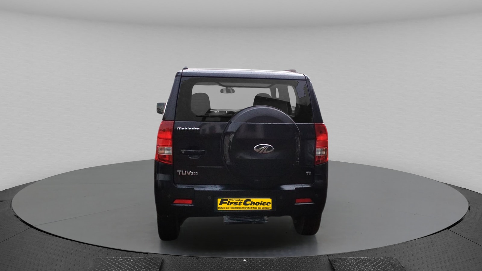 TUV300 image 4 TUV300 image 4