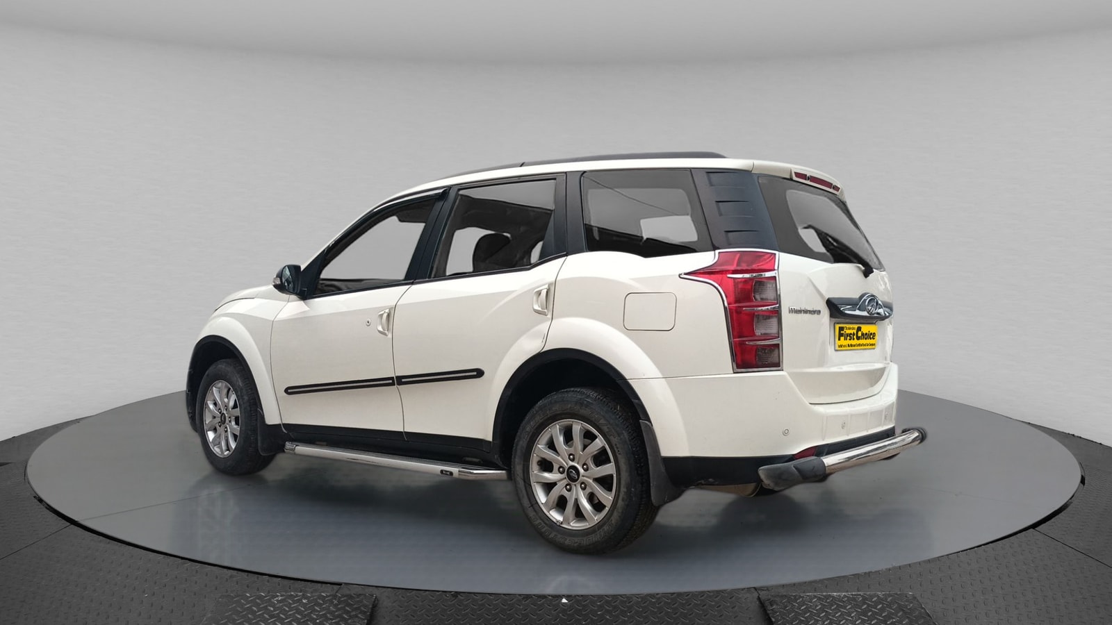 XUV500 image 3 XUV500 image 3