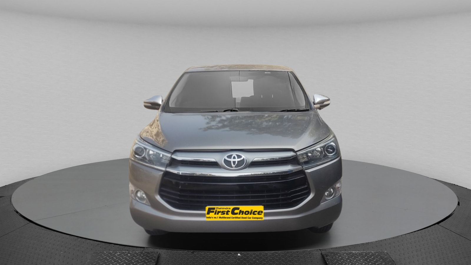 Innova Crysta image 16 Innova Crysta image 16