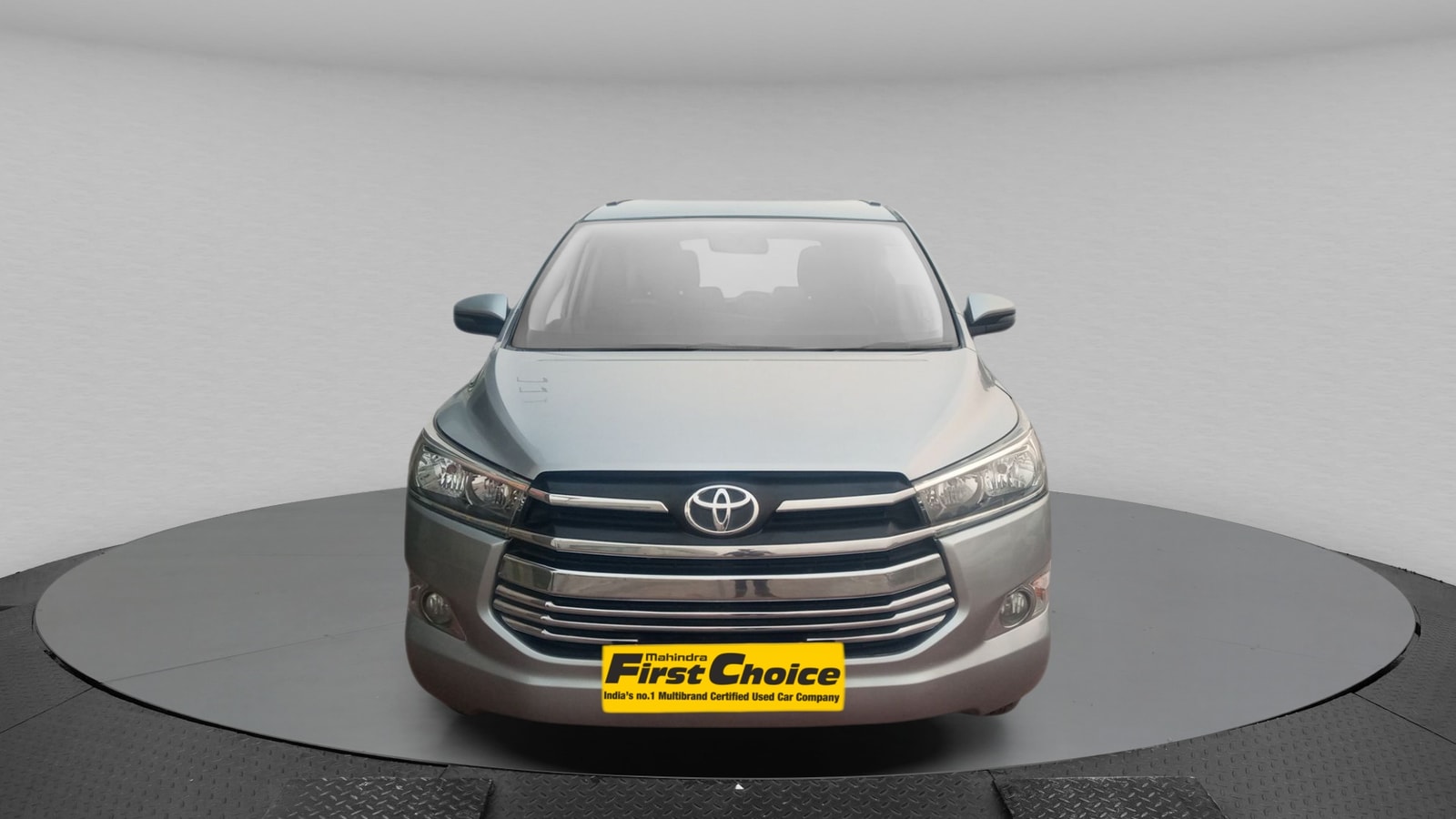 Innova Crysta image 9 Innova Crysta image 9