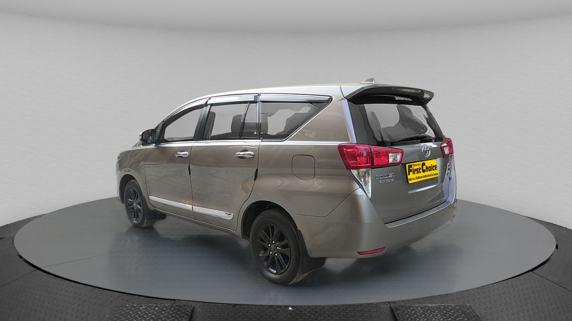 Innova Crysta image 3 Innova Crysta image 3