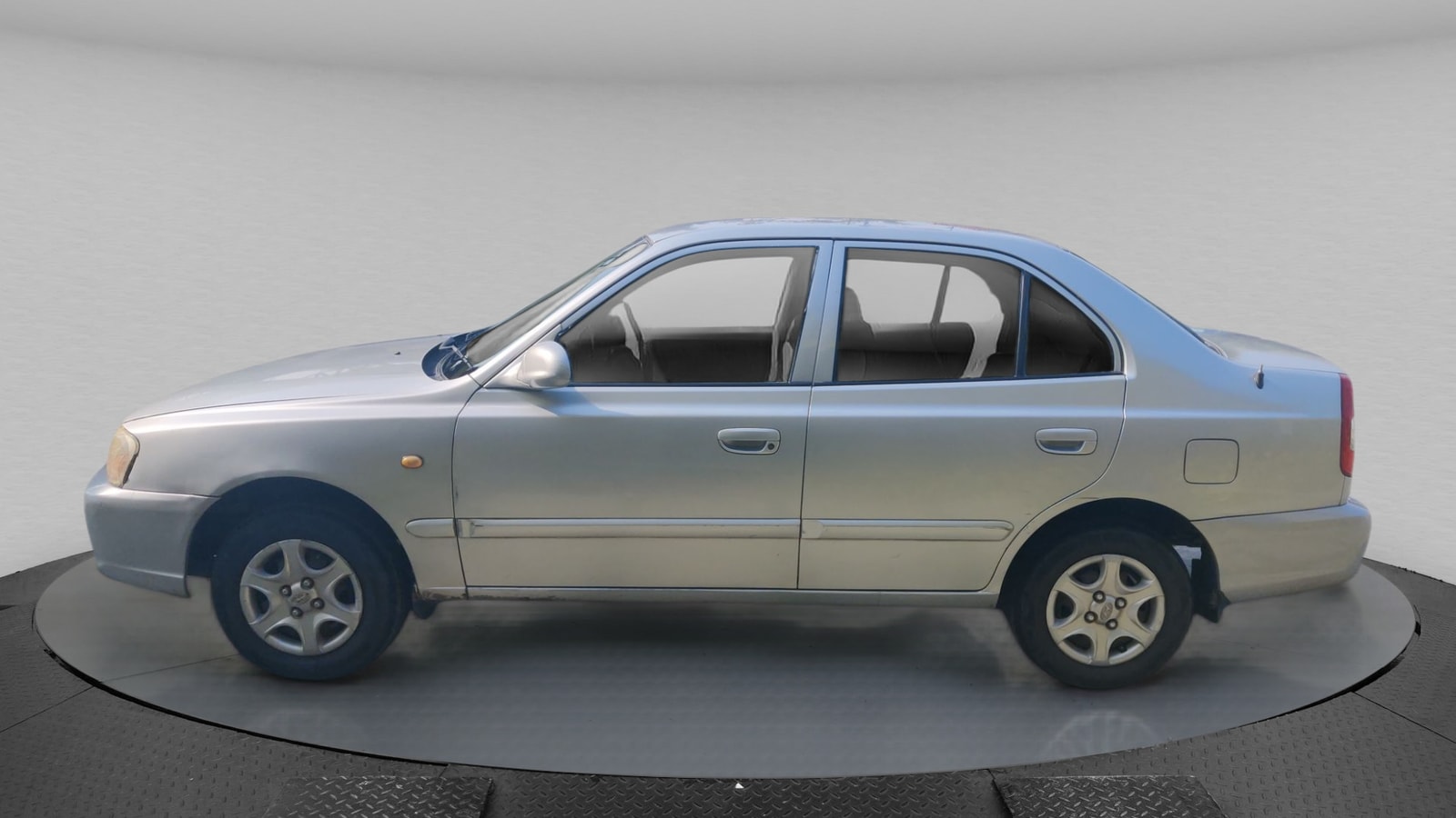 Accent image 2 Accent image 2