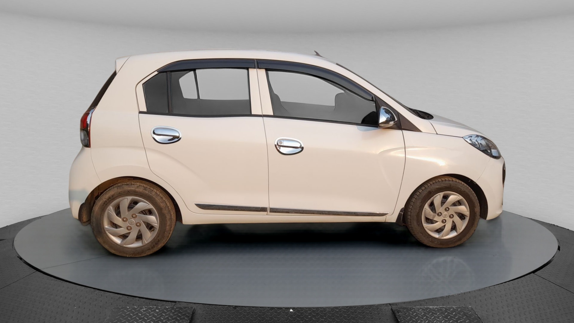 New Santro image 7 New Santro image 7