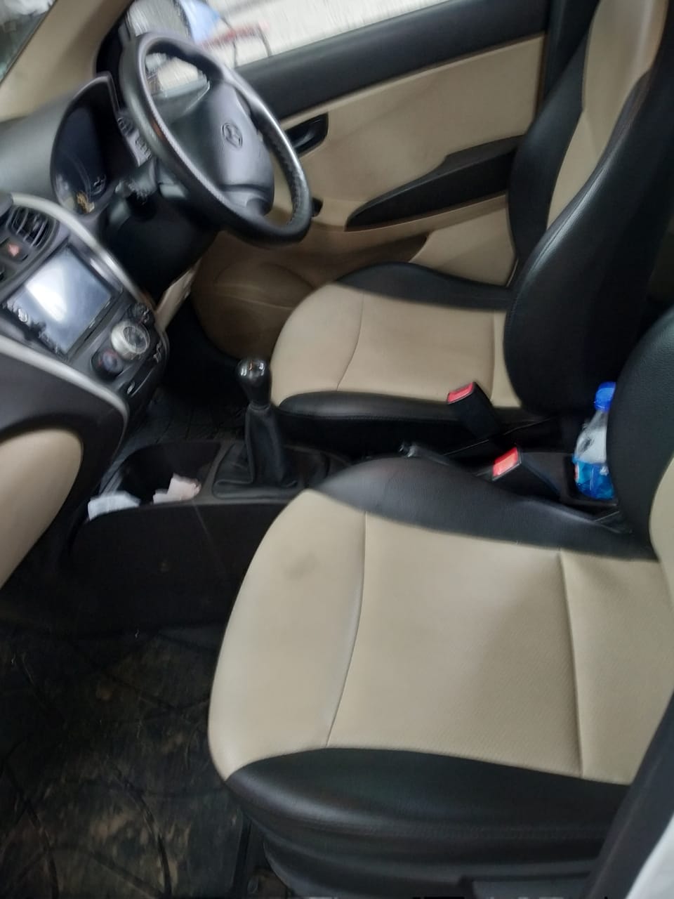 View 2016 Hyundai EON Era Image 10 Used 2016 Hyundai EON Era Image 10