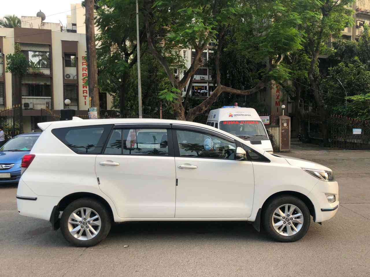 Innova Crysta image 3 Innova Crysta image 3