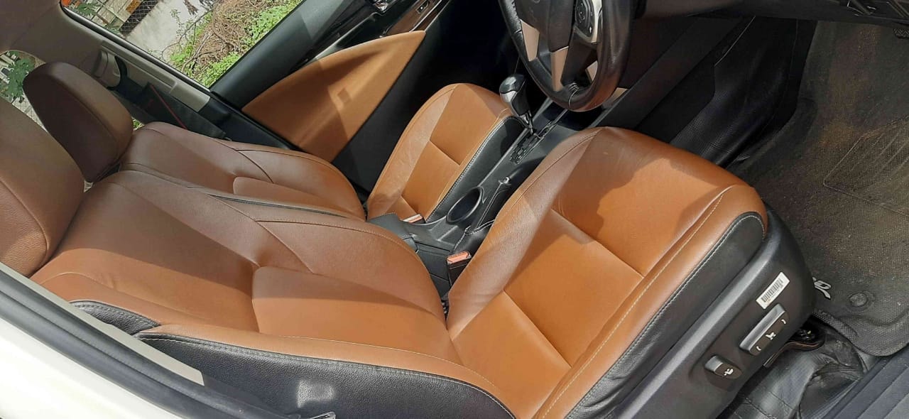 Innova Crysta image 12 Innova Crysta image 12