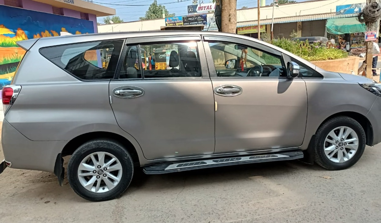 Innova Crysta image 3 Innova Crysta image 3