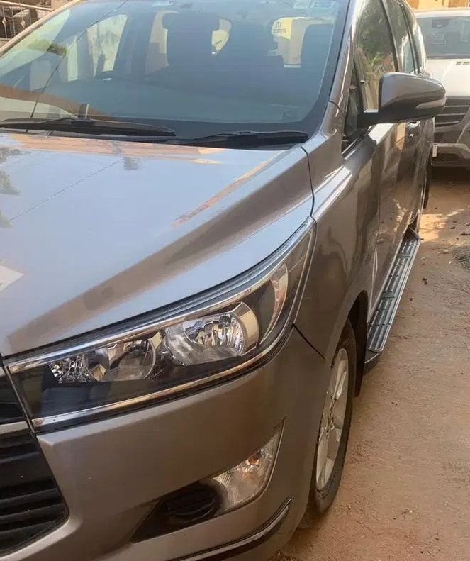 Innova Crysta image 6 Innova Crysta image 6