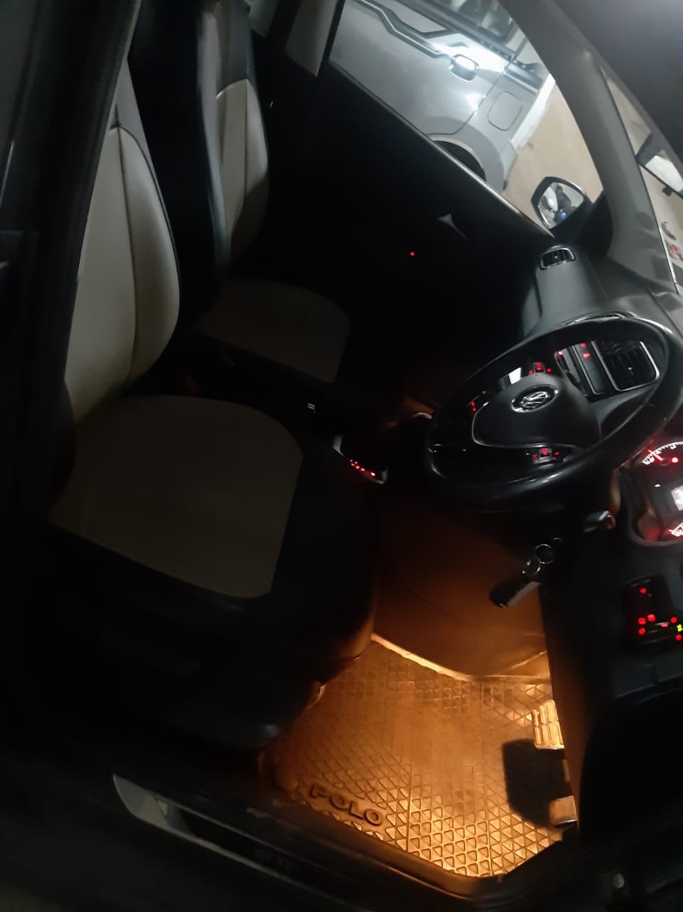 Polo image 4 Polo image 4