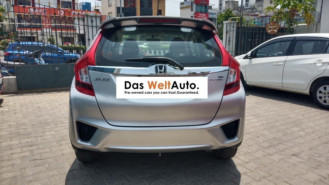 XUV500 image 2 XUV500 image 2