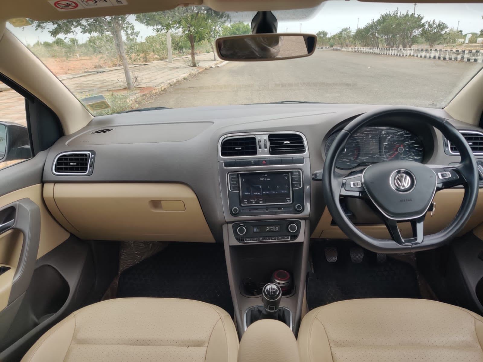 Used 2022 Volkswagen Vento Used 2022 Volkswagen Vento