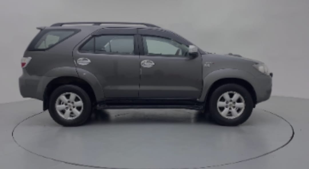Fortuner image 2 Fortuner image 2