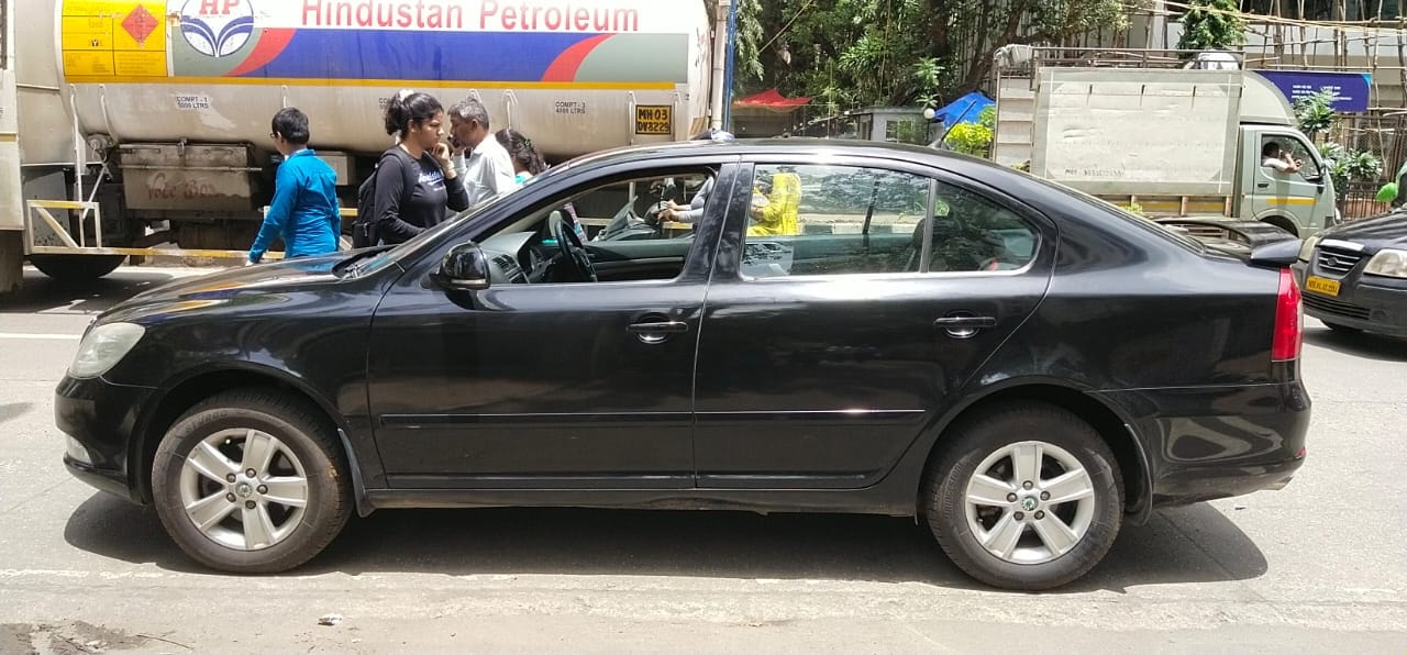 Laura image 4 Laura image 4