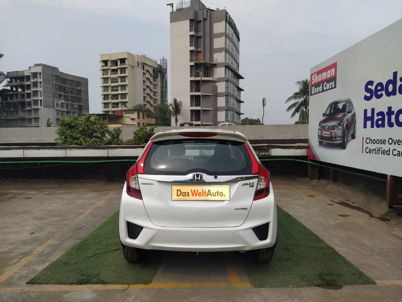 Jazz image 2 Jazz image 2