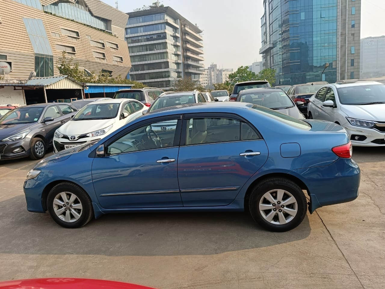 Corolla Altis image 4 Corolla Altis image 4